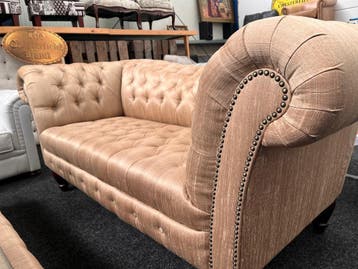 Chesterfield 3 zits Butterfly bank + Chesterfield Salontafel, Ophalen, Chesterfield, Driepersoons, Zo goed als nieuw