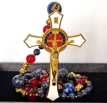 lapis lazuli en robijn - Rozenkrans – Sint-Benedictuskruis -