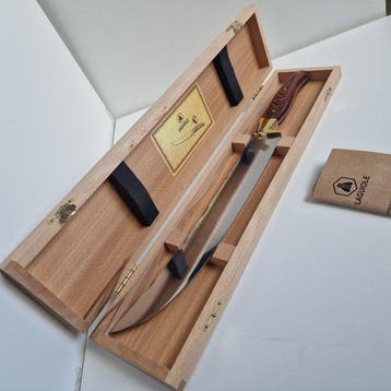 Laguiole - Keukenmes - Champagnesabel - Hout - Frankrijk -