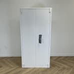 brandwerende kluis /  kast vv 4 legborden en sleutel, Huis en Inrichting, Brandblussers en Brandkasten, Ophalen of Verzenden, Gebruikt