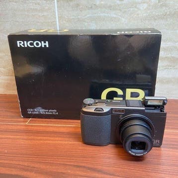 Ricoh GR DIGITAL Low Shutter Count Digitale compact camera, Nieuw