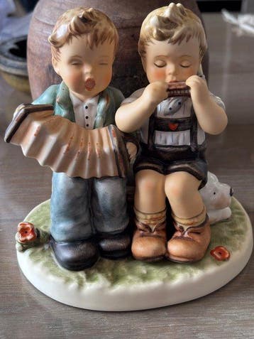 Goebel - Beeldje - Musikanten - Tuning Up (Musici) - TMK8 -