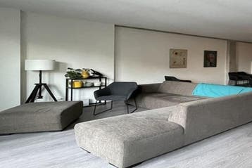 Studio Van Vollenhovenstraat in Rotterdam, 50 m² of meer, Rotterdam