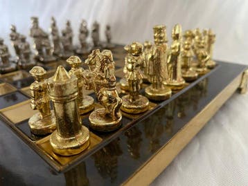 Schaakspel - Vintage luxe bordspel met reliëffiguren van