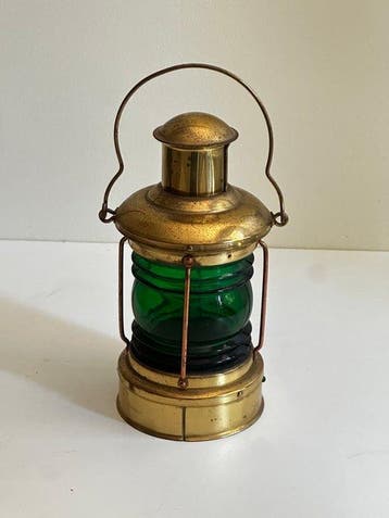 Frans Vintage Franse scheepslantaarn – groen glas en messing, Antiek en Kunst