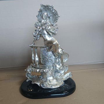 Victor - Beeldje, Dama al balcone - 40 cm - Hout, Hars,