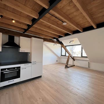 Appartement in Rotterdam gevonden voor €1350,- pm, Huizen en Kamers, Huizen te huur, Rotterdam, Direct bij eigenaar, Appartement