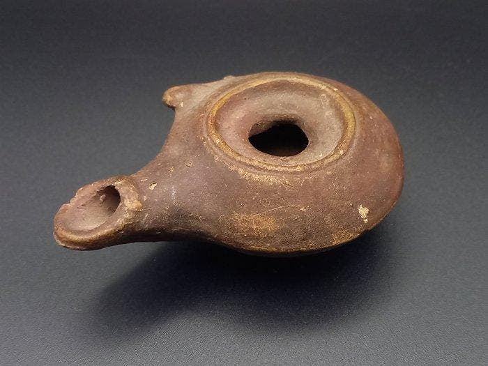 Oud-Grieks, Hellenistisch olielamp - 86 mm, Verzamelen, Mineralen en Fossielen