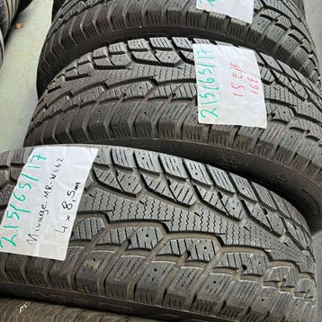 2 x Mirage 215-65-17 Winterbanden 8,5mm, 17 inch, Band(en), Personenwagen, Gebruikt