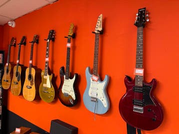 GEZOCHT! Fender, Gibson, Elektrische Gitaren, Direct Cash €€, Ophalen of Verzenden, Zo goed als nieuw