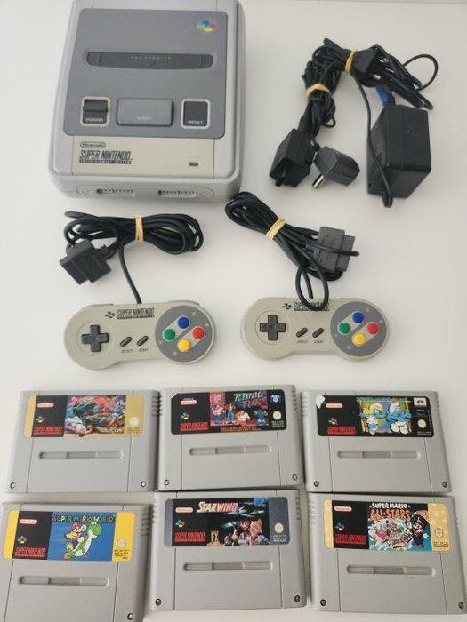 Nintendo - Snes - Super Nintendo & 2 Controllers & 6 Game, Spelcomputers en Games, Spelcomputers | Overige Accessoires