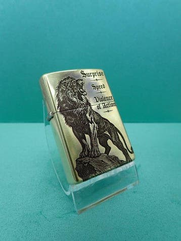 Zippo - Zippo Custom - Lion - Zonder minimumprijs -, Verzamelen, Nieuw