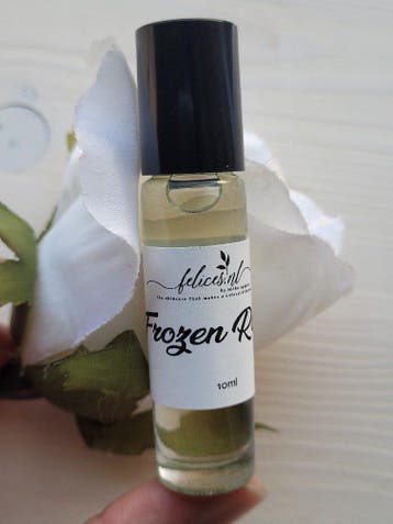 Parfum olie FROZEN ROSE 10ml, Sieraden, Tassen en Uiterlijk, Uiterlijk | Parfum, Nieuw