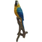 Dierenbeeld blauw/gele papegaai op stam 30 cm - Tuinbeelde.., Verzenden, Nieuw