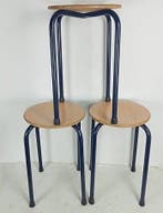 Kruk (3) - identiek - Multiplex - 3 vintage schoolkrukken