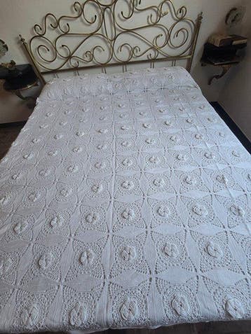 Bedsprei - 210 cm - 260 cm - Antieke uitzet