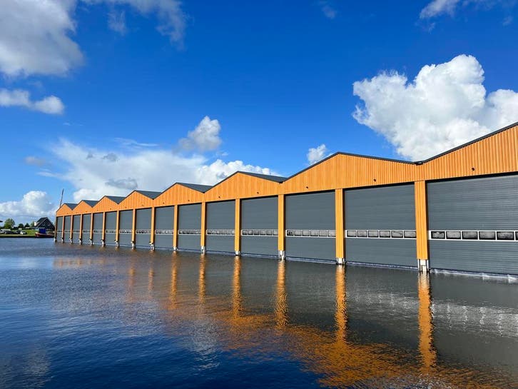 Schiphuis te huur in Woudsend 23 meter met garage, Watersport en Boten, Ligplaatsen, Binnen, Lente, Zomer