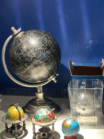 Celestial and terrestrial globes - 1950-1960