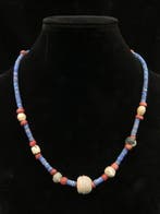 Bactrian Ketting gemaakt van lapis lazuli, faience en glazen, Sieraden, Tassen en Uiterlijk, Antieke sieraden