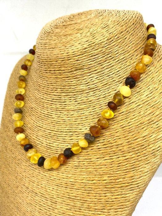 Natuurremedie: Handgemaakt ruwe Baltisch amber halsketting -, Antiek en Kunst, Curiosa en Brocante
