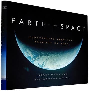 Earth and Space: Photographs from the Archives of NASA, Verzenden, Nieuw