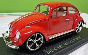 OK Carmodel 1:18 - Model sportwagen - Volkswagen Beetle, Nieuw