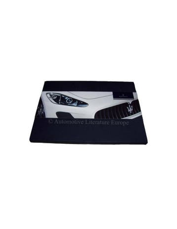 2015 MASERATI GRANCABRIO MC HARDCOVER BROCHURE ENGELS, Nieuw, Author