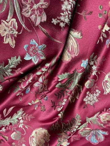 Elegante tessuto San Leucio rosso bordeaux floreale -