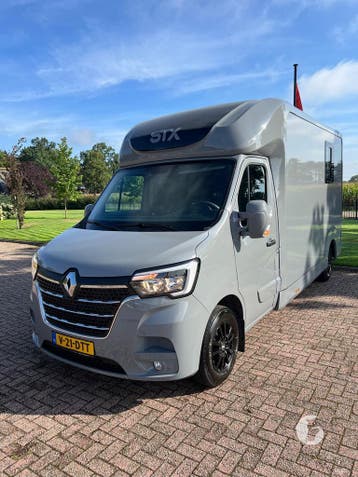Prachtige STX paardenwagen! 2024!, Dieren en Toebehoren, Paarden en Pony's | Trailers en Aanhangwagens, Ophalen, Zo goed als nieuw