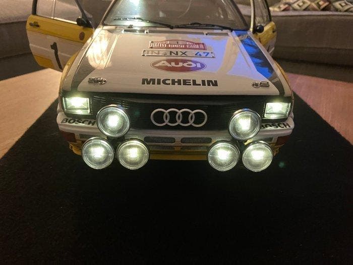 Hachette 1:8 - Model raceauto - AUDI A2 QUATTRO 1/8, Hobby en Vrije tijd, Modelauto's | 1:5 tot 1:12
