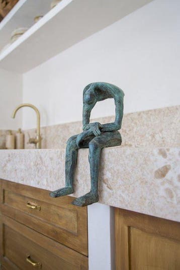 sculptuur, NO RESERVE PRICE - Seated Bronze Sculpture -