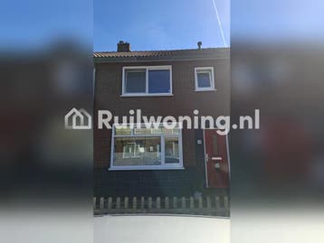 Huis in Wormerveer, 4 kamers, 83 m², €656