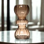 Verkocht! Yves buikvaas taupe, hoogte 25 cm. Nieuw!, Huis en Inrichting, Woonaccessoires | Vazen, Verzenden, Nieuw