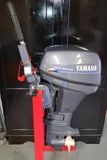 Yamaha 6 pk , 4-takt , 2 cilinder , kortstaart , nette motor, Ophalen, Gebruikt