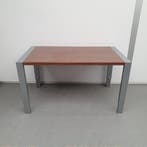 Ahrend Portal bureau met schade - 140x80 cm - bruin eiken bl, Huis en Inrichting, Bureaus, Ophalen of Verzenden, Nieuw