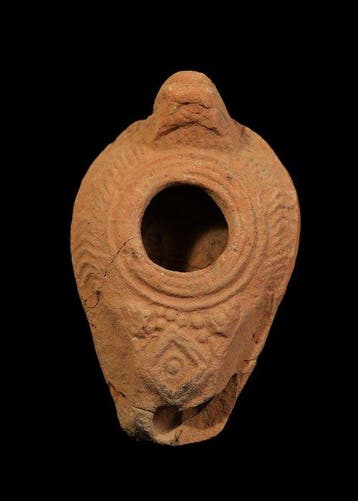 Byzantijns Terracotta Olielamp met geometrische patronen