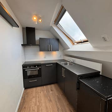 Huis in Rotterdam gevonden voor €2250,- pm, Huizen en Kamers, Huizen te huur, Rotterdam, Direct bij eigenaar, Rotterdam, (Studenten)kamer