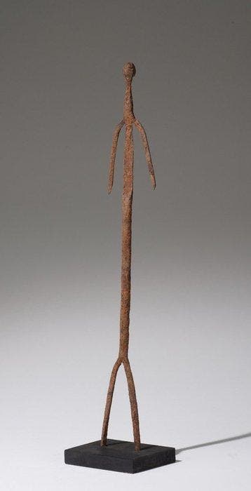 Een ijzeren sculptuur - MOBA - Togo (Zonder minimumprijs)
