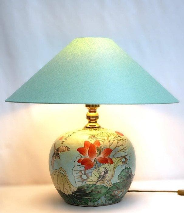 Lamp - Porselein, Messing, handbemalt - Gemaakt in Duitsland, Antiek en Kunst, Kunst | Designobjecten