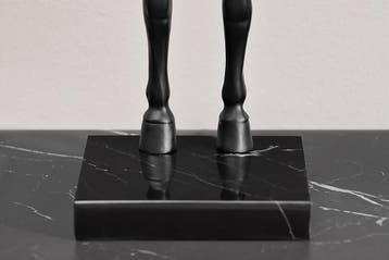 Tafellamp BLACK BEAUTY 75 cm paardsculptuur zwart goud -, Ophalen of Verzenden, Nieuw