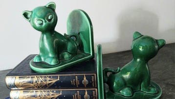 Boekensteunen (2) - Paar vintage katten-boeksteunen van, Antiek en Kunst, Kunst | Designobjecten