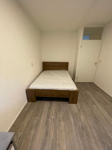 Te huur: Kamer Brinklaan in Apeldoorn, Huizen en Kamers