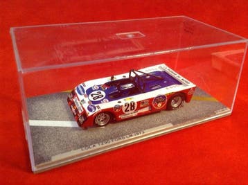 Bizarre 1:43 - Model raceauto - ref. #BZ144 Lola T290 Ford, Nieuw