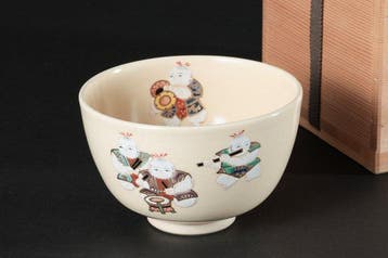 Chawan - Theekop met vijf muzikanten door Toraku Morisato