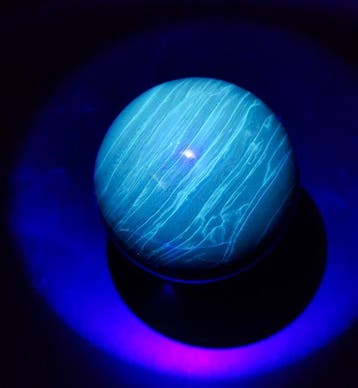Amber - Barnsteen - Jupiter like Sphere XL Freeform - 10 cm