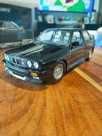 Minichamps 1:18 - Modelauto - BMW M3 E30, Hobby en Vrije tijd, Modelauto's | 1:5 tot 1:12, Nieuw