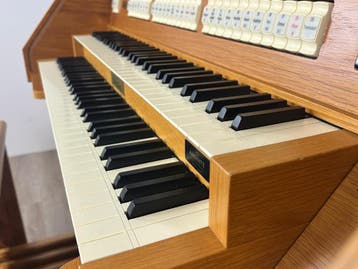 Domus Prestige VIII, Zo goed als nieuw, 2 klavieren, Orgel