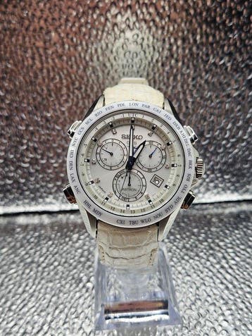 Seiko - Astron GPS Solar - SBXB069 (8X82-0AM0-1) 10p Diamond