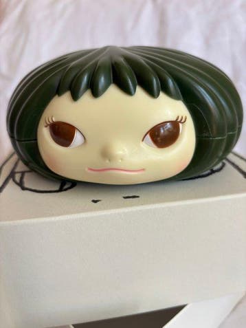 Yoshitomo Nara (1959) - Gummi Girl