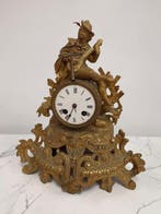 Figurale pendule - Antiek Messing, Zinklegering - 1880-1920